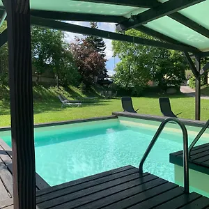 Mit Grillplatz In Regensburg